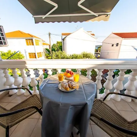 Apartamento Curic Trogir