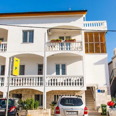 Curic Lägenhet Trogir